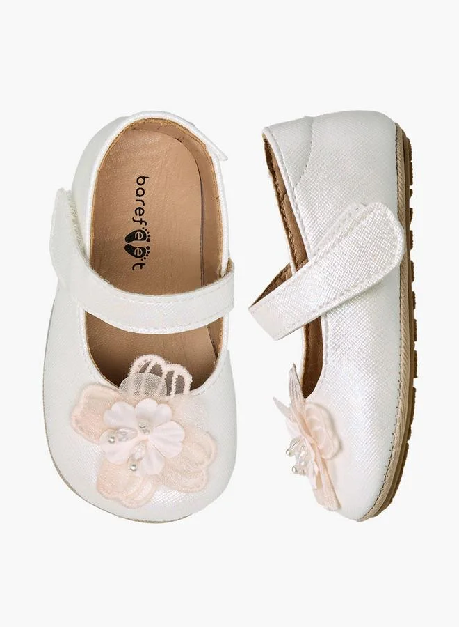 Barefeet Booties With Hook And Loop Closure